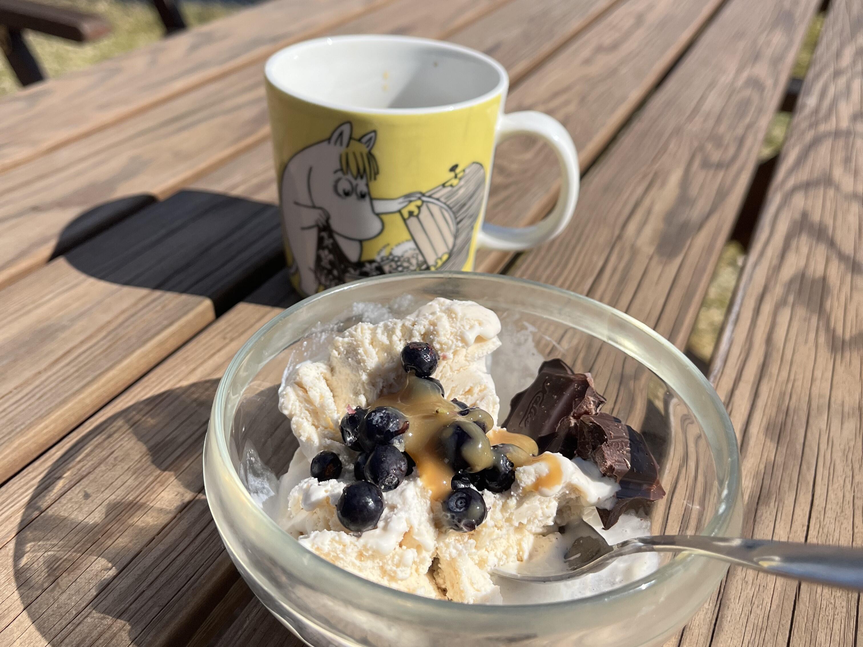 サマーコテージで食べたアイスクリーム サマーコテージで食べたアイスクリーム
