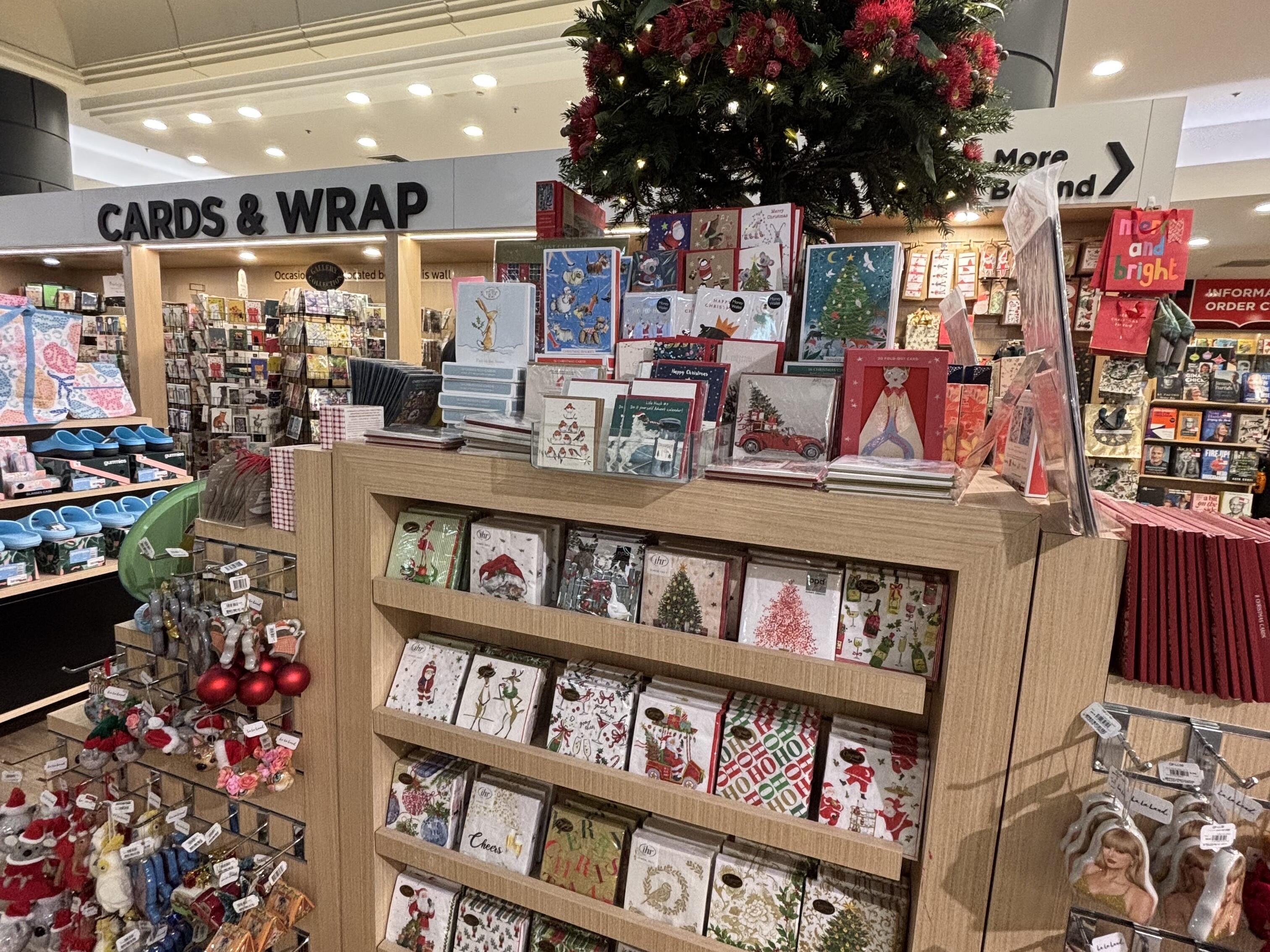 クリスマス前の本屋さん クリスマス前の本屋さん