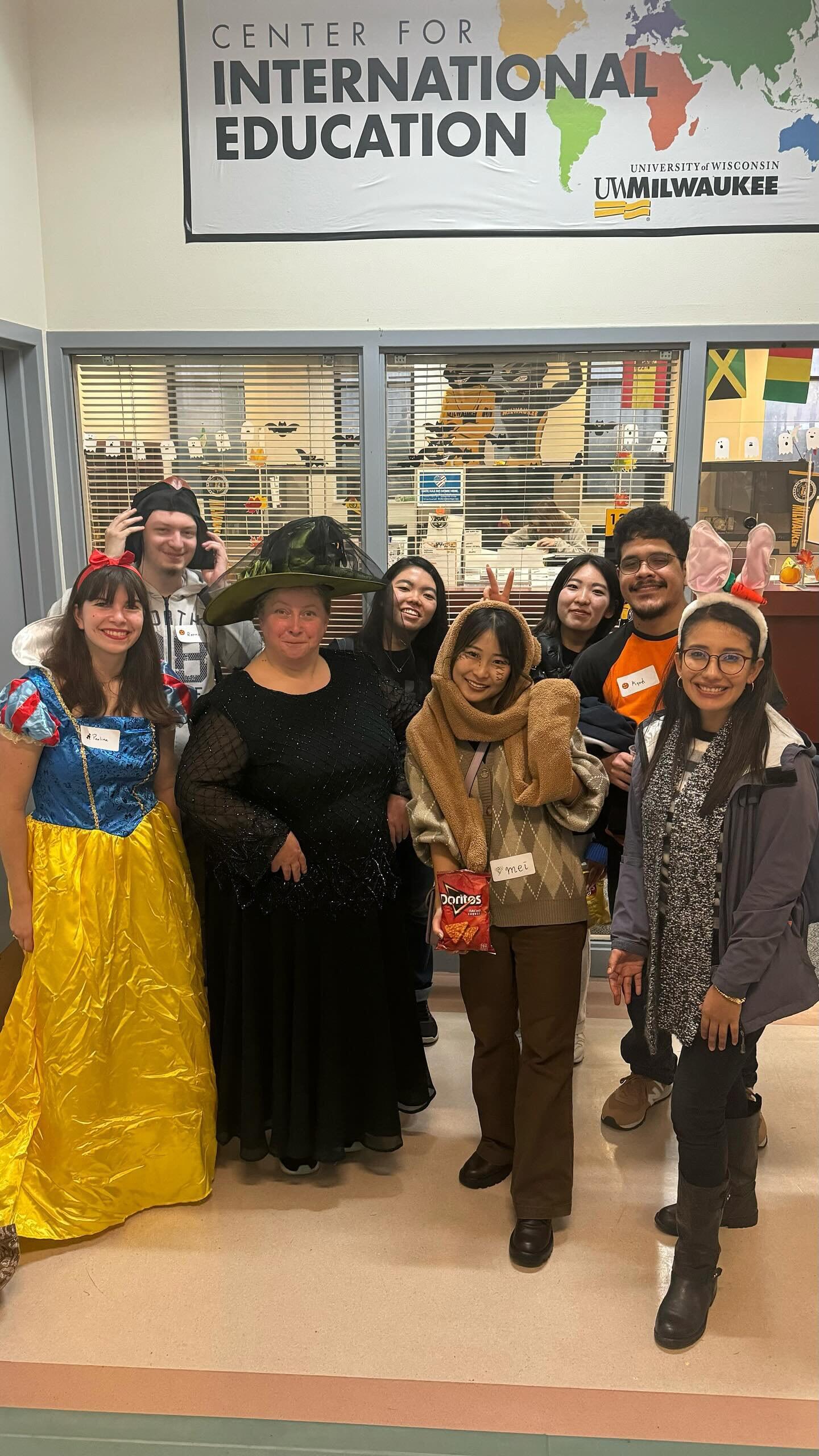 大学でのハロウィーン 大学でのハロウィーン