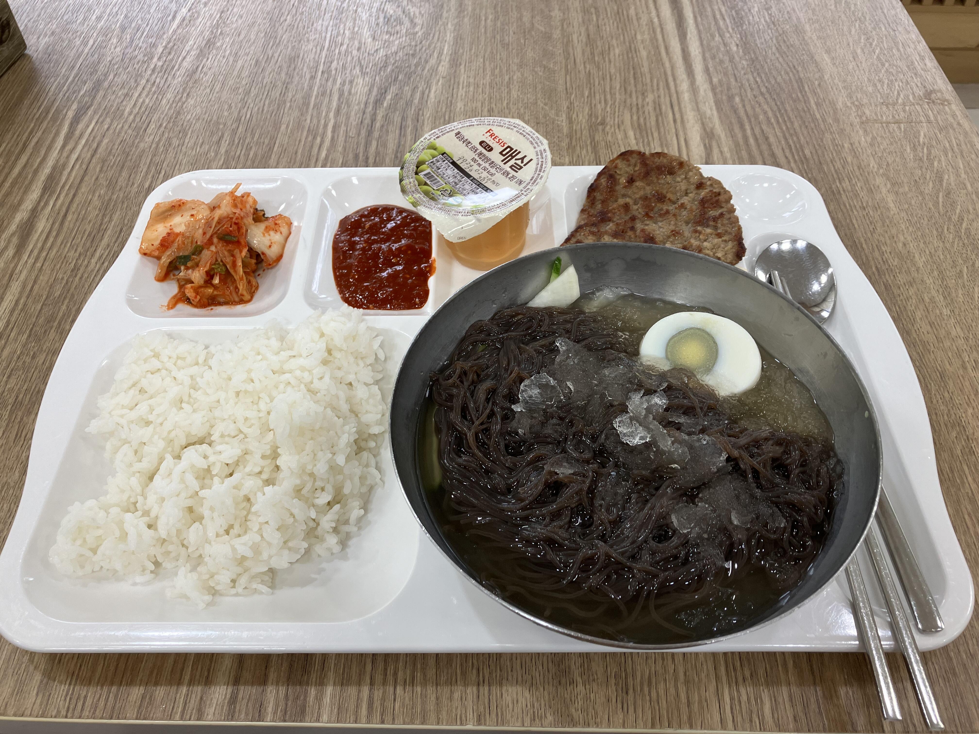 学食