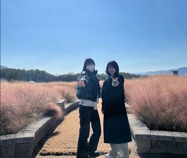 通番25_ｻﾑﾈｲﾙ_記事内1[縦]人物写真.png