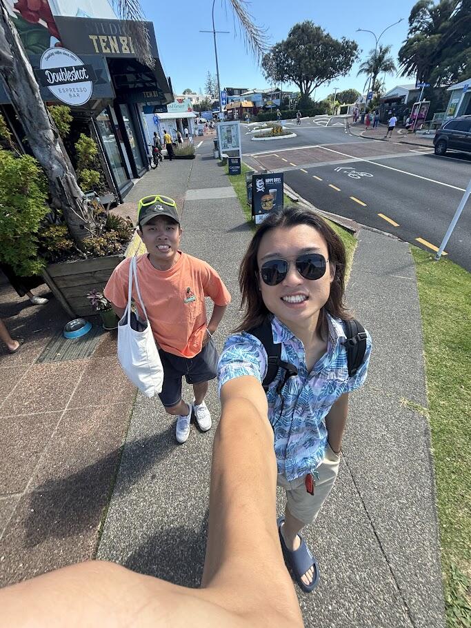 友人と 友人と